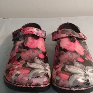 Spring Step Kilkenny Clogs Size 9m
